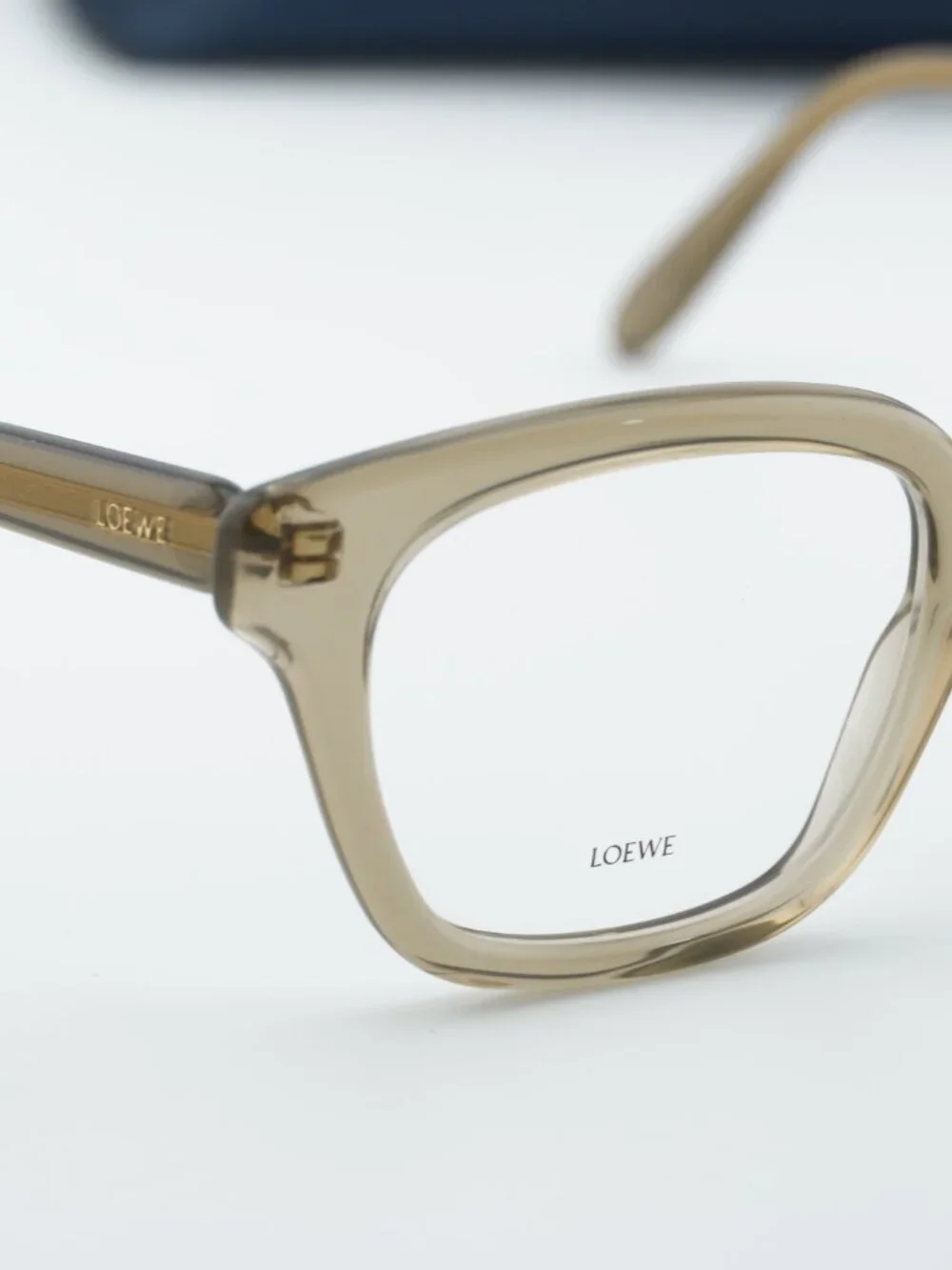 Loewe model lw50083i